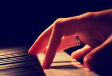 虎扑体育官网：带伤参赛仍列第一晋级！谷爱凌：比赛中脚一直在流血九派新闻.